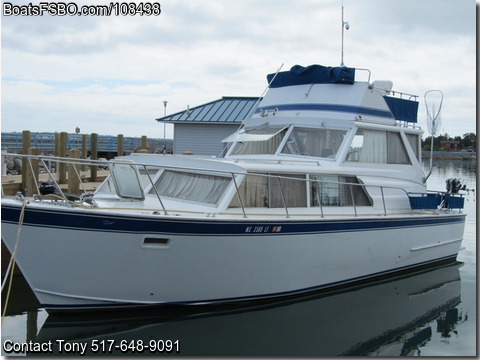 32' 1974 Marinette 32 Flybridge BoatsFSBOgo