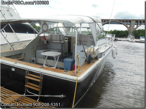 33' 1982 Trojan B0260981 BoatsFSBOgo